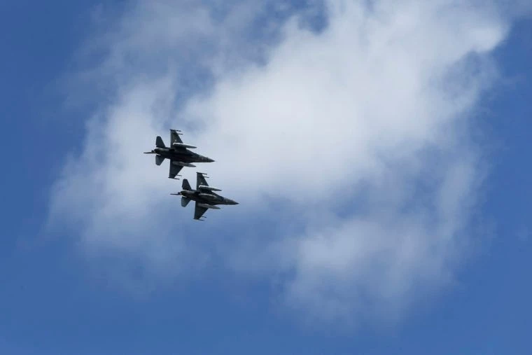 Έφαγαν «ξύλο» οι Τούρκοι από τα «γεράκια» της ΠΑ: Πώς τα δύο F-16 έφθασαν στην Κύπρο – Ηχηρό μήνυμα από τα Ελληνικά «φτερά»